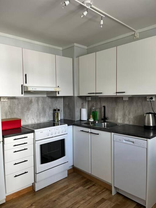 Cozy Ground Floor Apartment Tromsø Eksteriør bilde